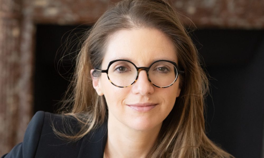 Portraits de Madame Aurore BERGÉ, ministre chargée de l’Égalité entre les femmes et les hommes et de la Lutte contre les discriminations, à l'Hôtel du Petit Monaco - 55 rue Saint Dominique Paris 7ème, le 31 mai 2024.