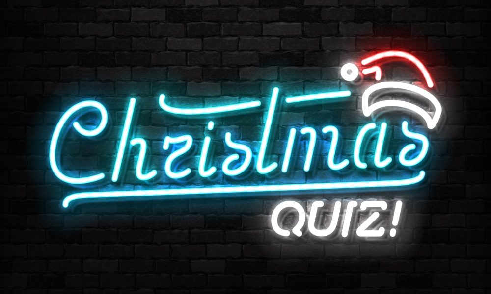 Vector realistic isolated neon sign of Christmas Quiz logo for template decoration and invitation covering on the wall and transparent background. Concept of Merry Christmas and Happy New Year.