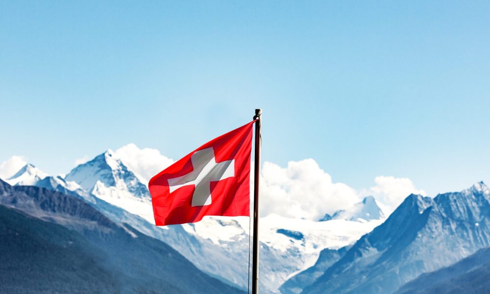 Schweizer Flagge im Wallis